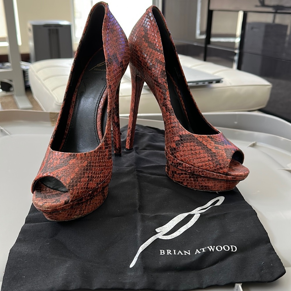 Gorgeous Brian Atwood platform heel